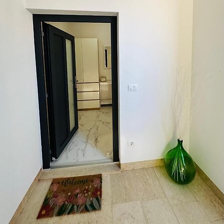 Studio Zara Rovinj Luaran gambar