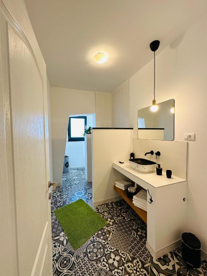 Studio Zara Rovinj Luaran gambar